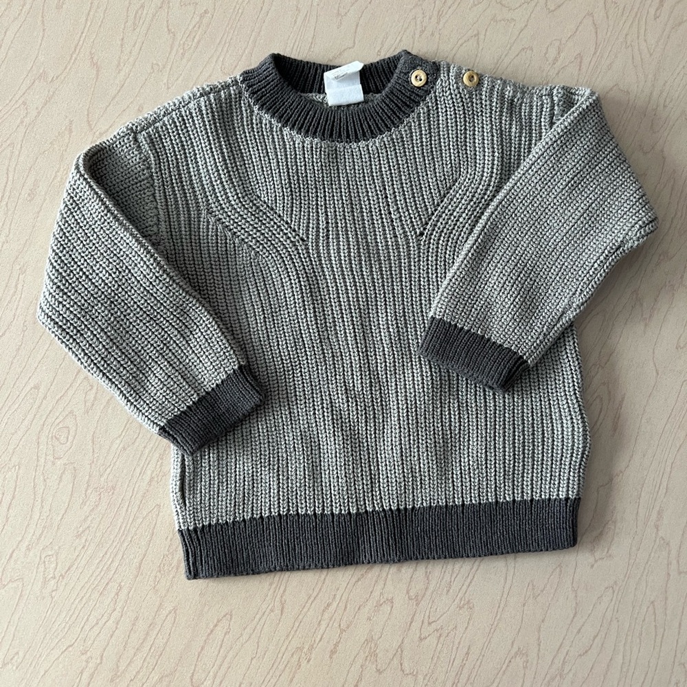 H&M knit sweater 6-9 months